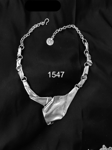 NECKLACE 1547
